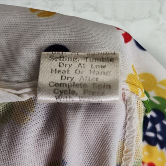 Vintage 70s Lily Dache Rainbow Print Disco Top Oversized XL–2X Pride Style - Picture 12 of 13